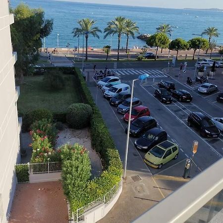 Appartement 6 Personnes Face A La Mer Cagnes-sur-Mer Exterior photo
